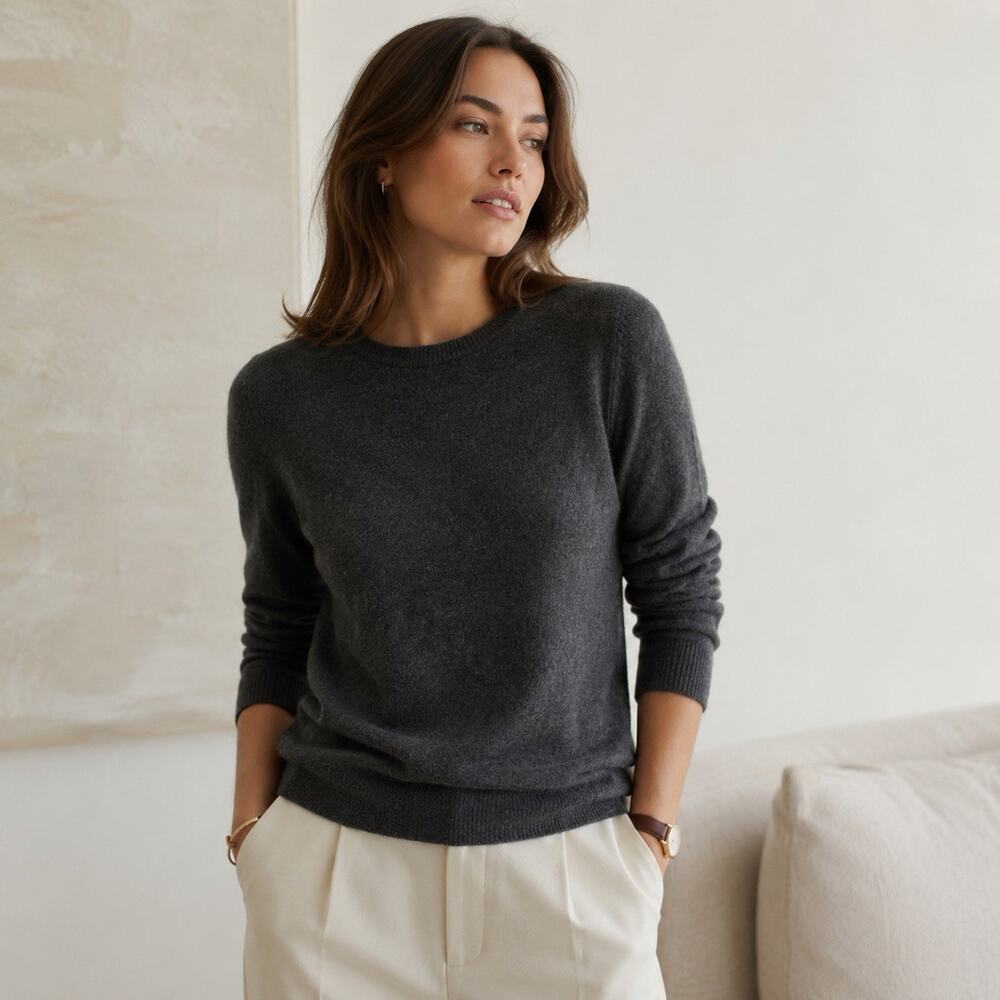 Halogen 100% Cashmere Sweater Women’s Small Gray Crew Neck Long Sleeve Quiet Lux